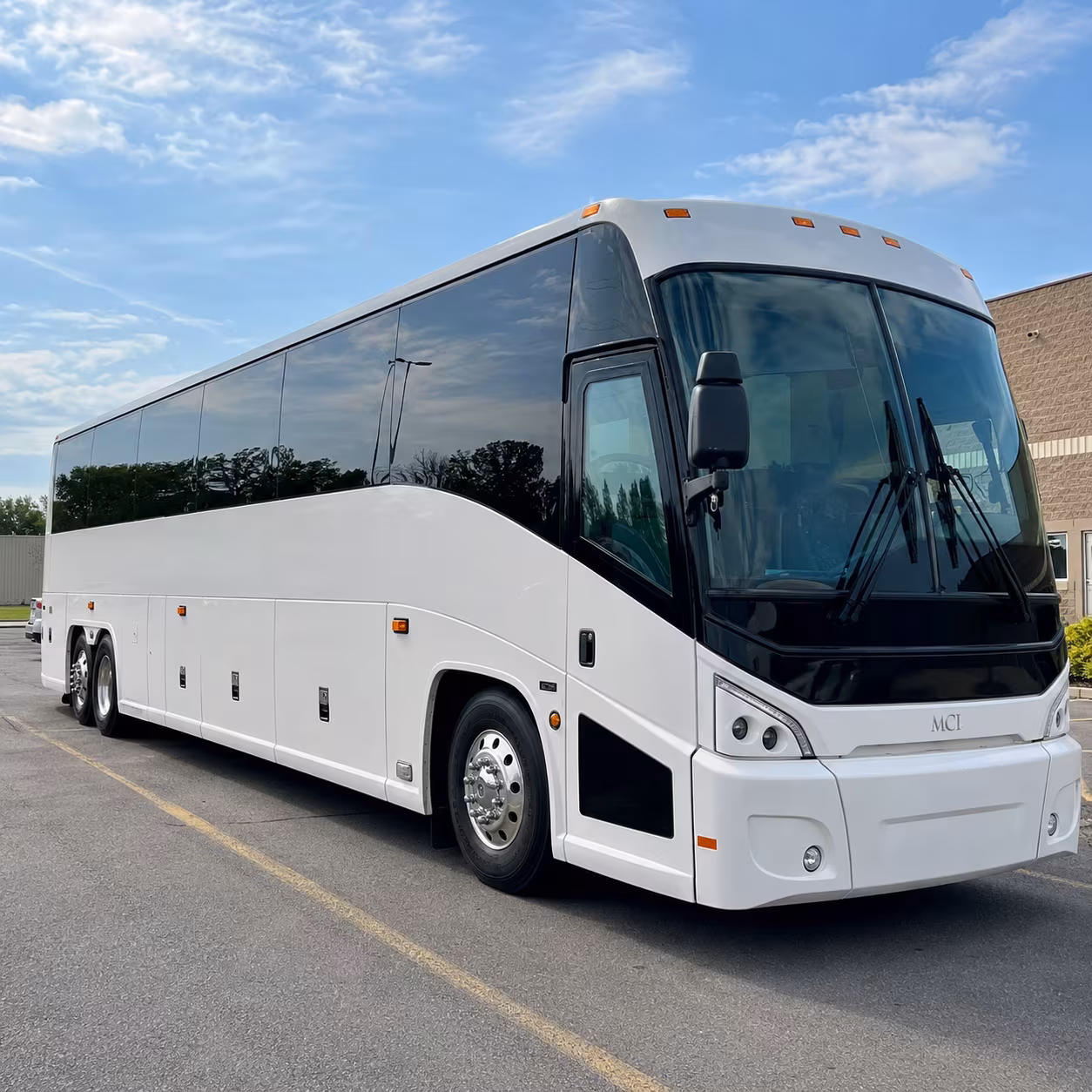 concert and festival buses to lake perris acrisure arena and inland empire venues