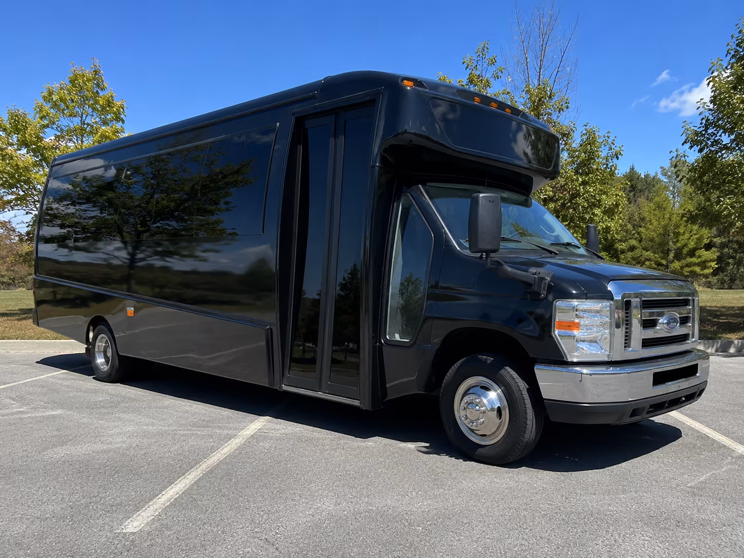 minibus rentals for smaller moreno valley prom groups