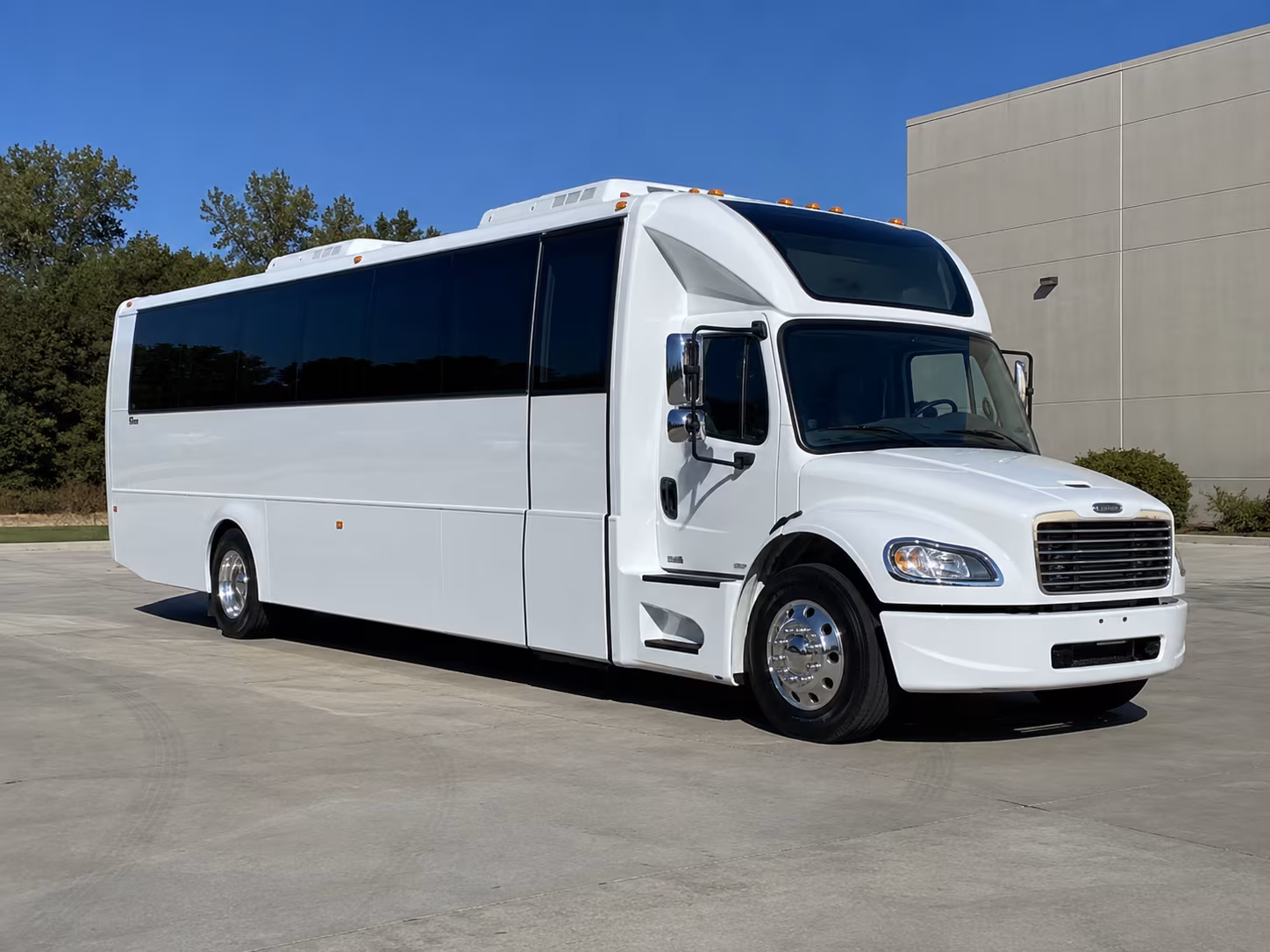 moreno valley 28 passenger party bus